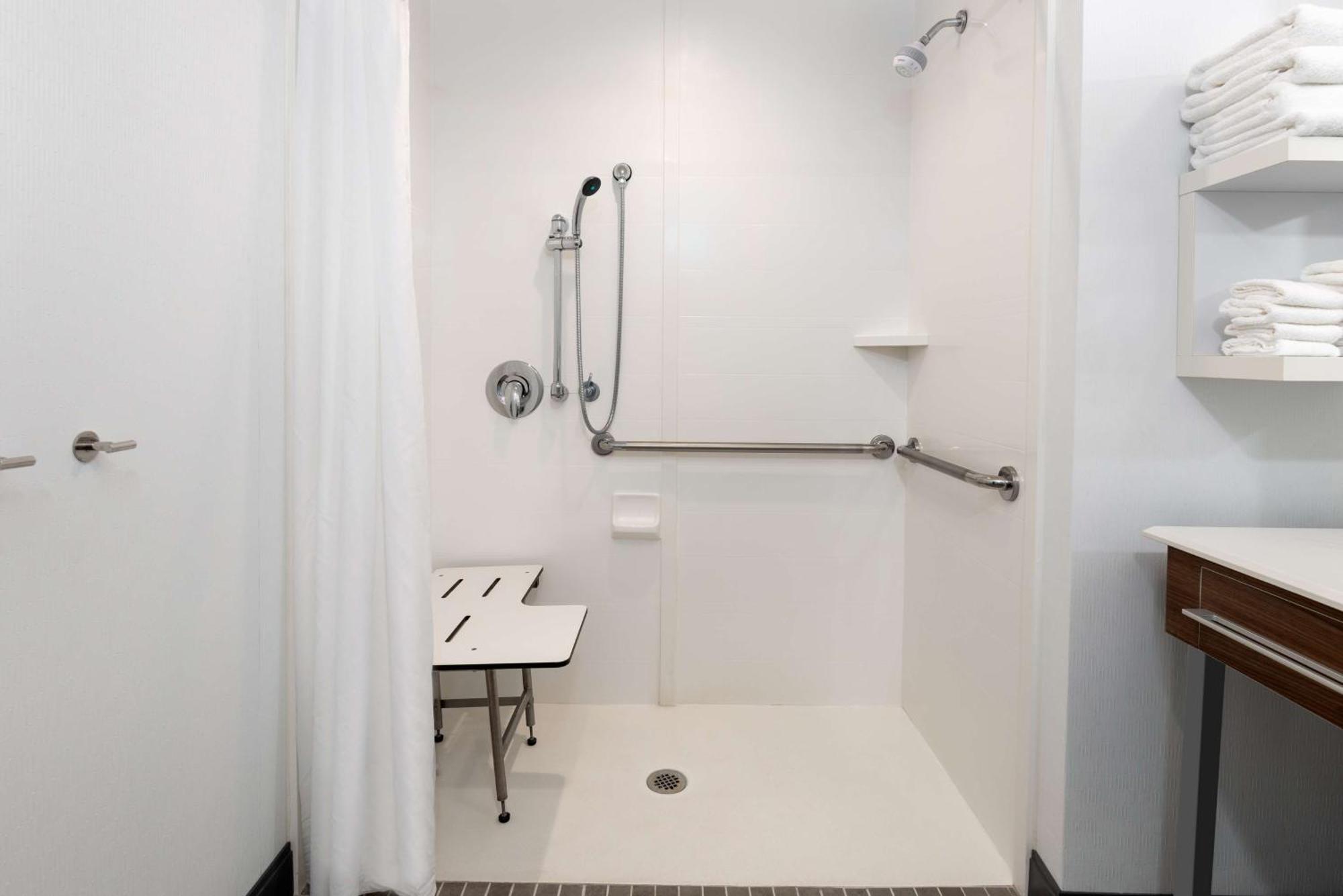 Hampton Inn & Suites Tallahassee Capitol-University Екстер'єр фото